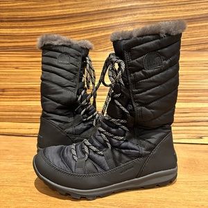 Sorel Lace Up Faux Fur Waterproof Winter boot size 7